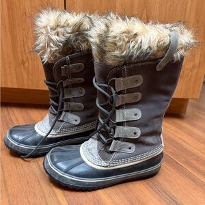 Sorel Kids Snow Boots in Black and Brown